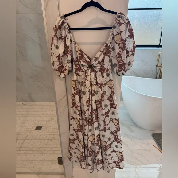 Abercrombie Floral Puff Sleeve Dress- size small - Picture 4 of 5